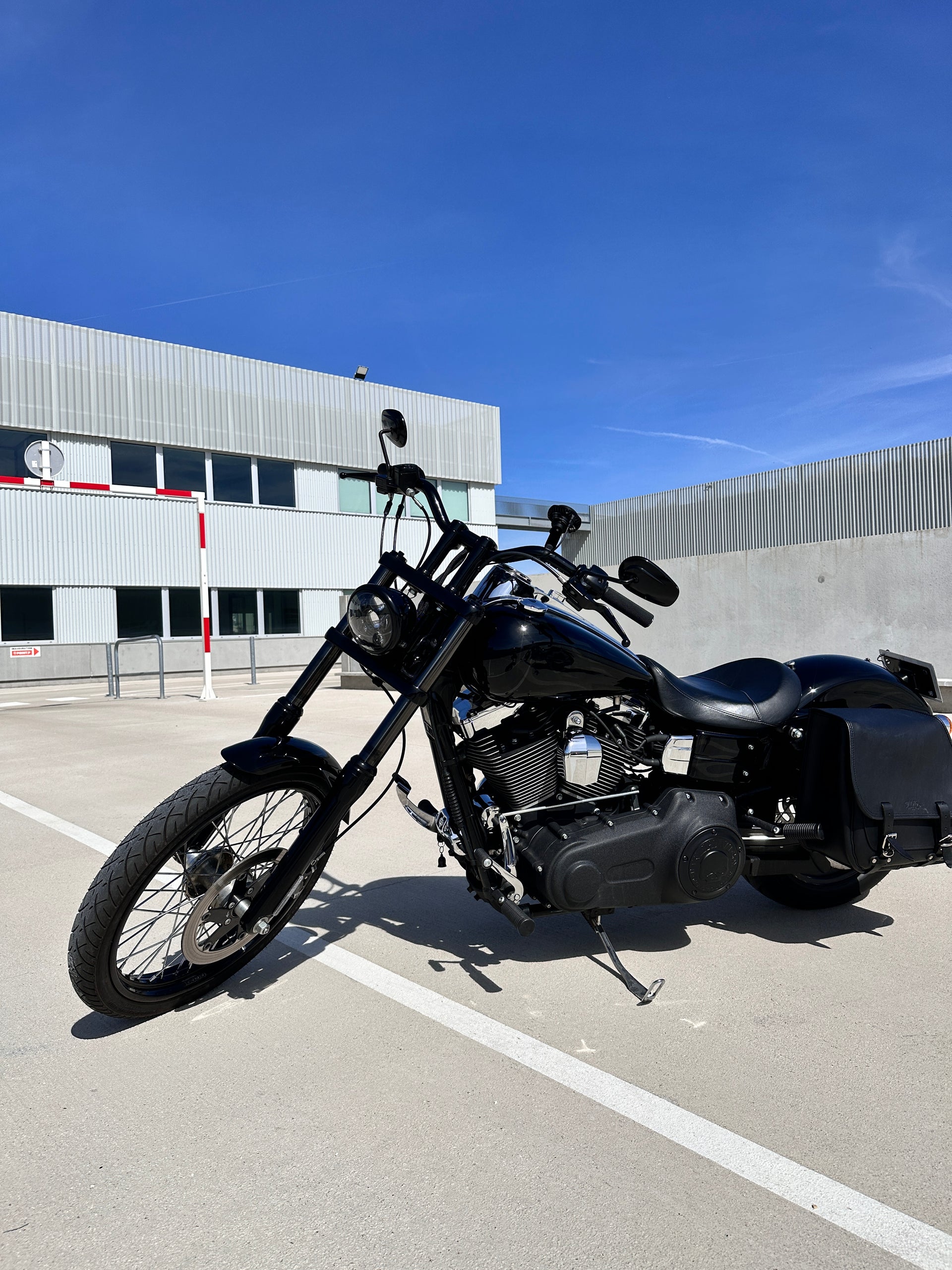 Harley Davidson Wide Glide - Flaming - OHLINS - BERINGER