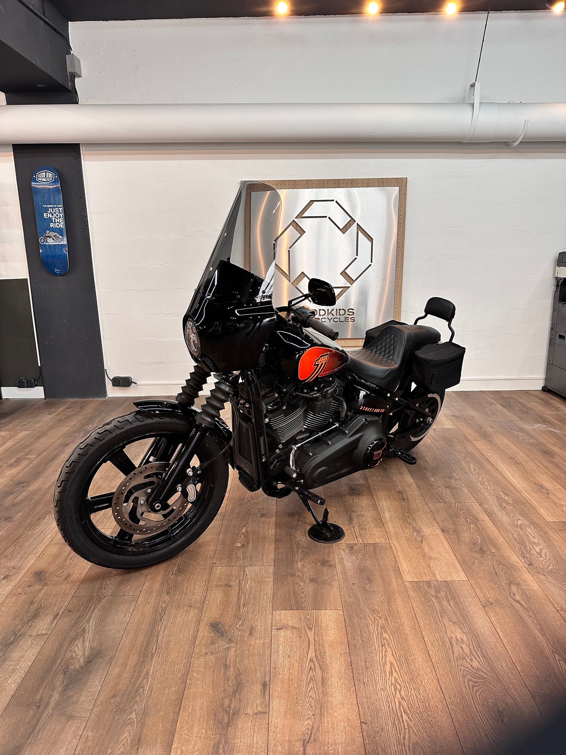 Street Bob 114