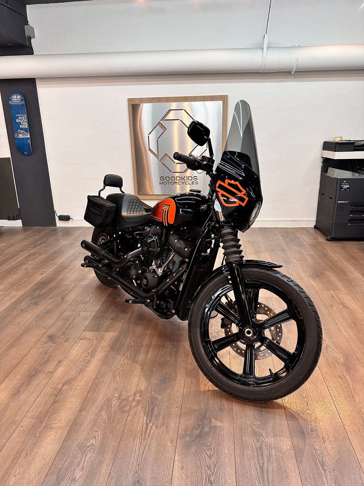 Street Bob 114