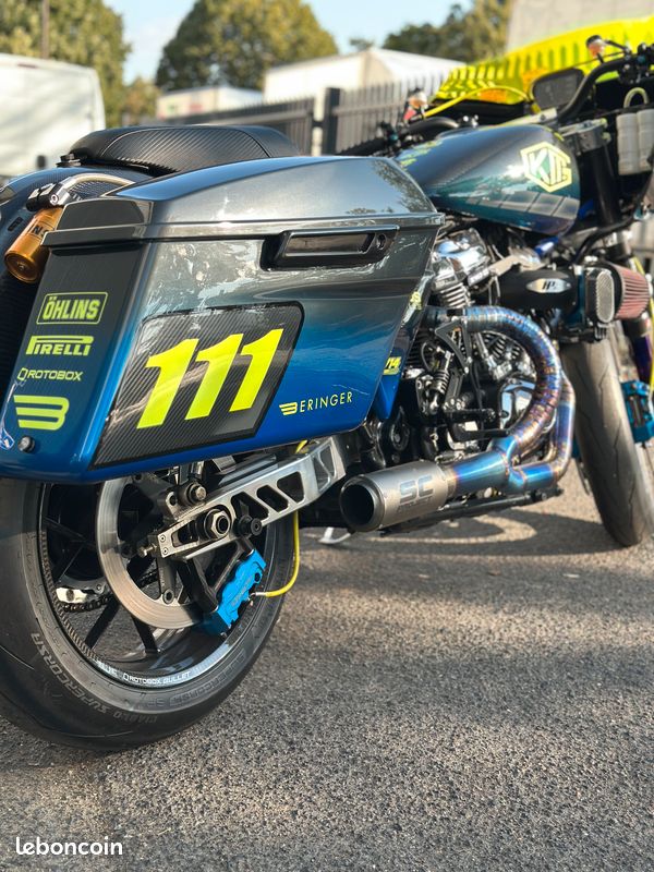 HARLEY DAVIDSON - King of Bagger - Race Ready 111