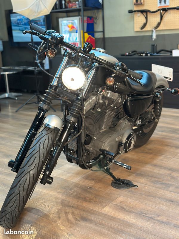 HARLEY DAVIDSON - Nightster 1200