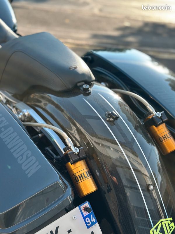 HARLEY DAVIDSON - King of Bagger - Race Ready 111