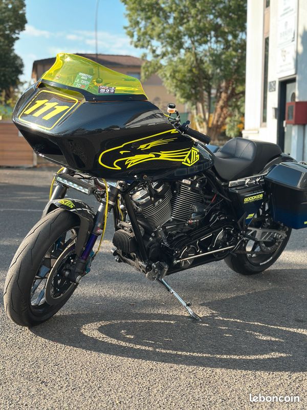 HARLEY DAVIDSON - King of Bagger - Race Ready 111